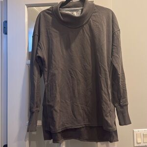 Lightweight sweater cowl neck tunic - size M in Gray